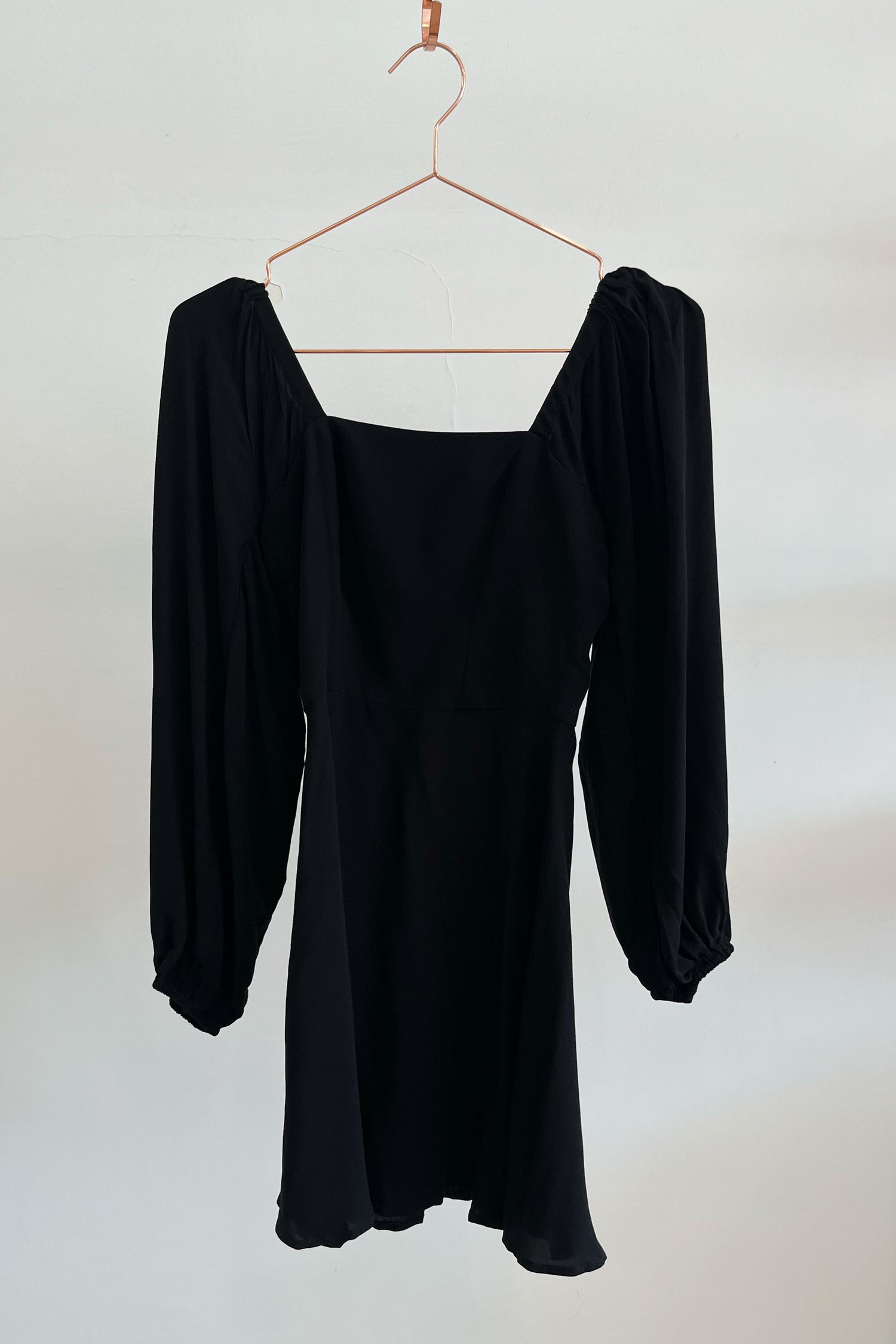 Sample Sale Autumn Dress in Black