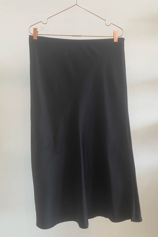 Sample Sale Donna Skirt in Silky Black - Whimsy & Row