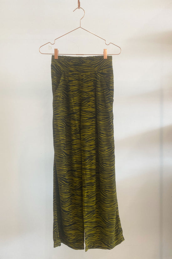 Sample Sale Vera Pant in Hunter Zebra - Whimsy & Row