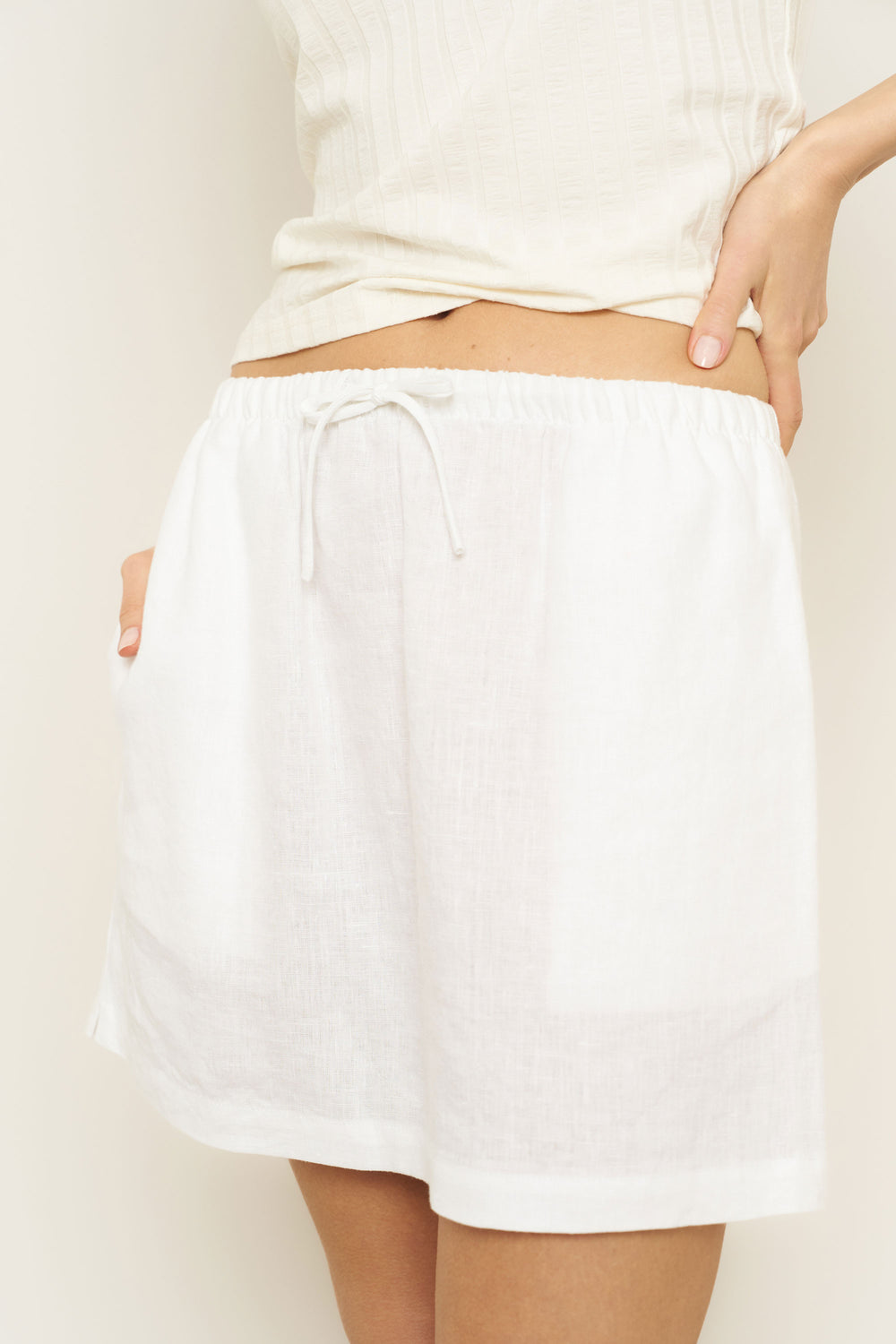 Bella Skirt in White Linen - Whimsy & Row