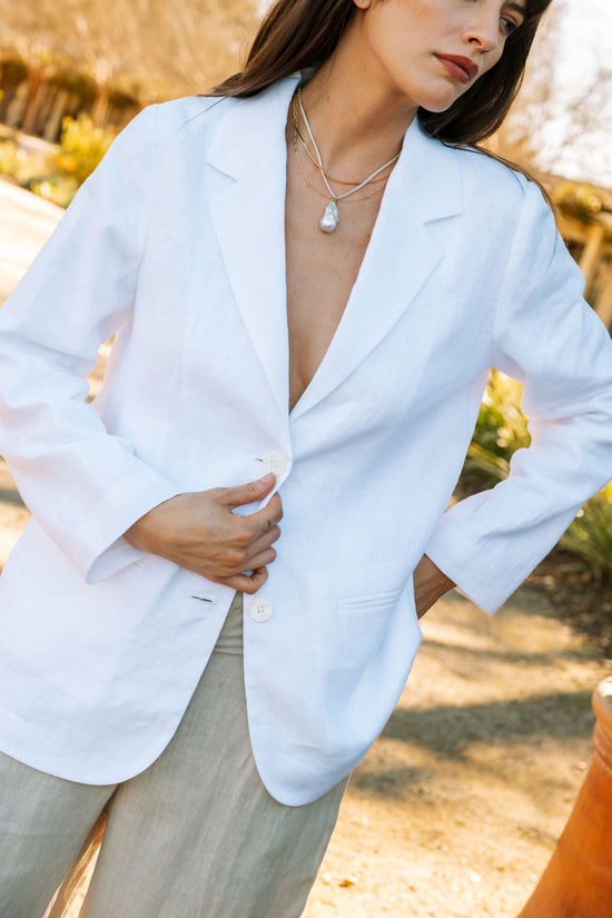 Parker Blazer in White Linen - Whimsy & Row