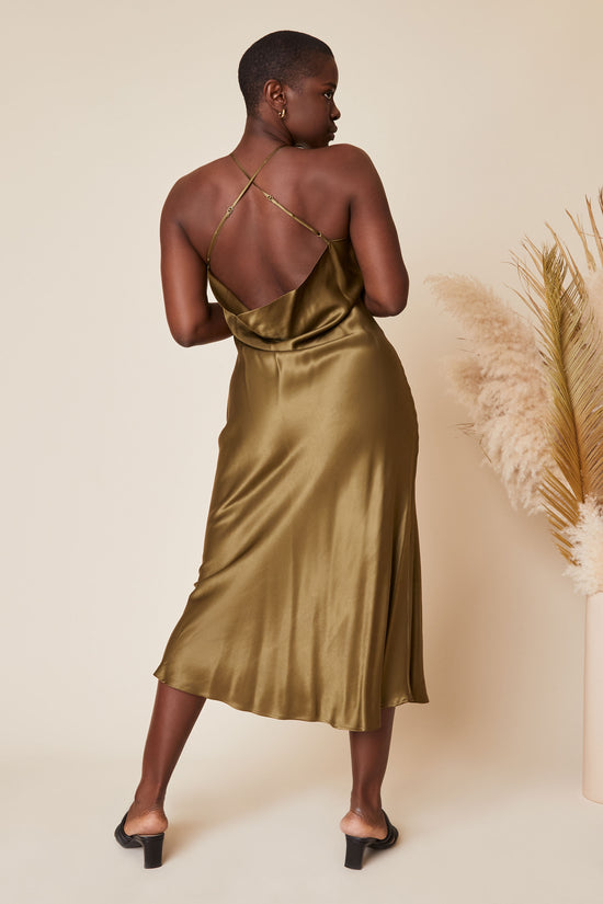 Fiona Dress in Silky Hunter - Whimsy & Row