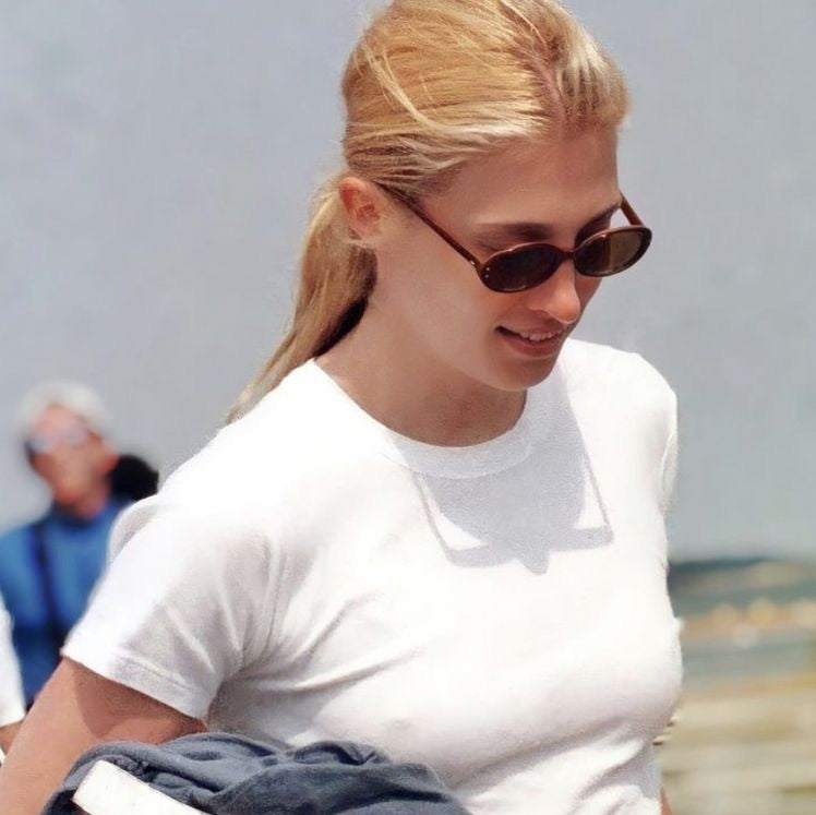 The Carolyn Effect: A Case for Timeless Capsule Pieces - Whimsy & Row