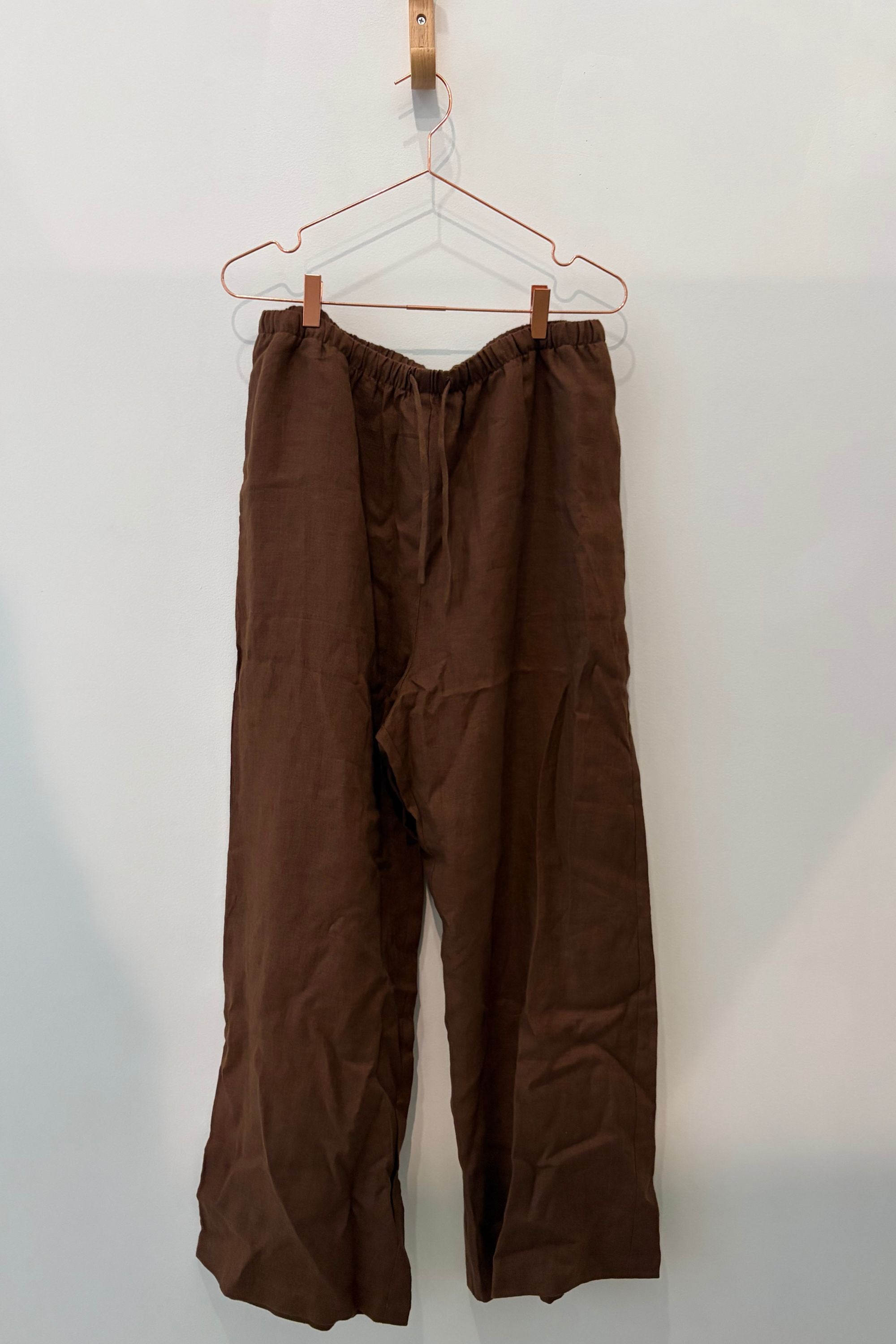 Sample Sale Kira Pant in Chocolate Linen - Whimsy & Row