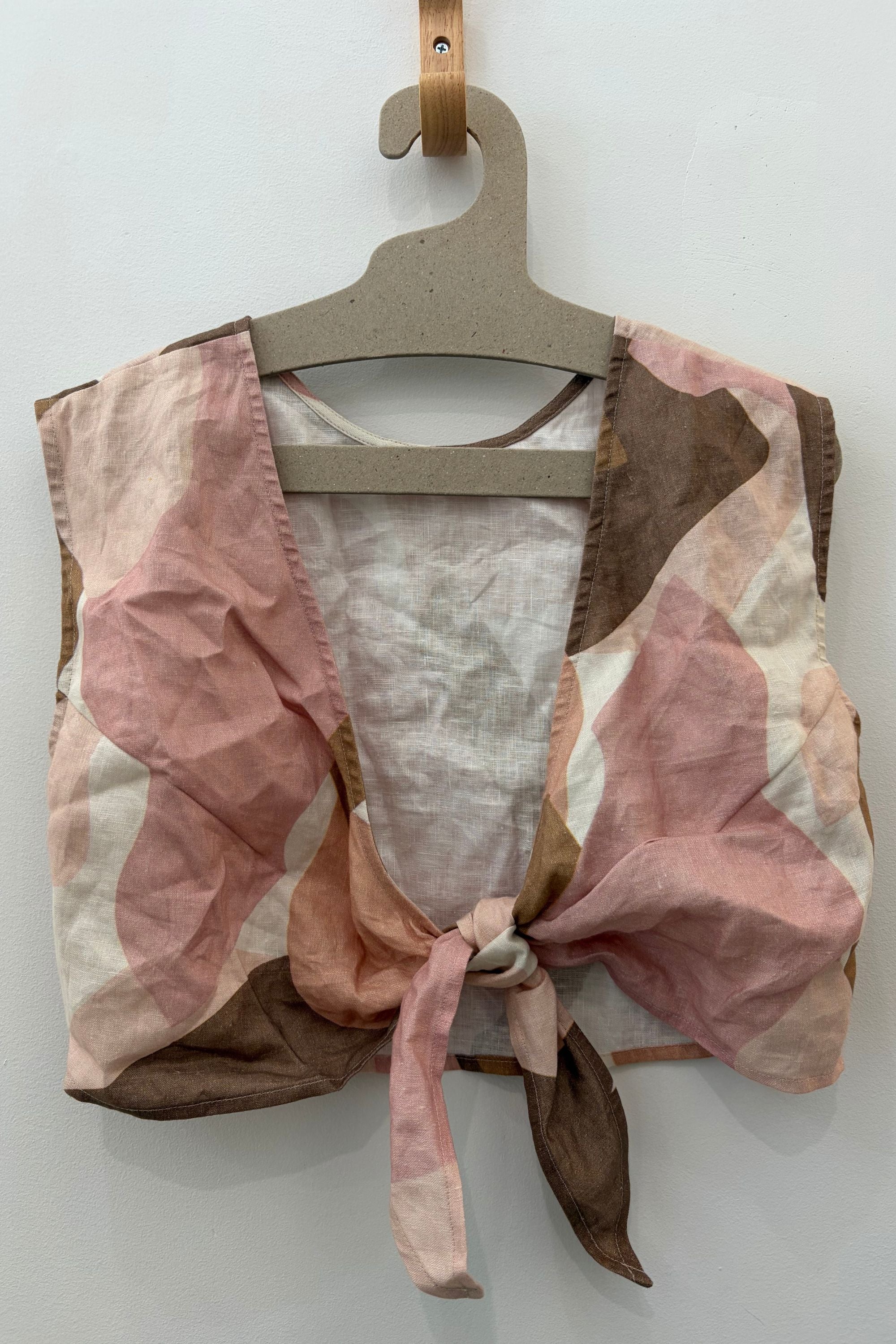 Sample Sale Valentina Top in Clay Abstract Print - Whimsy & Row