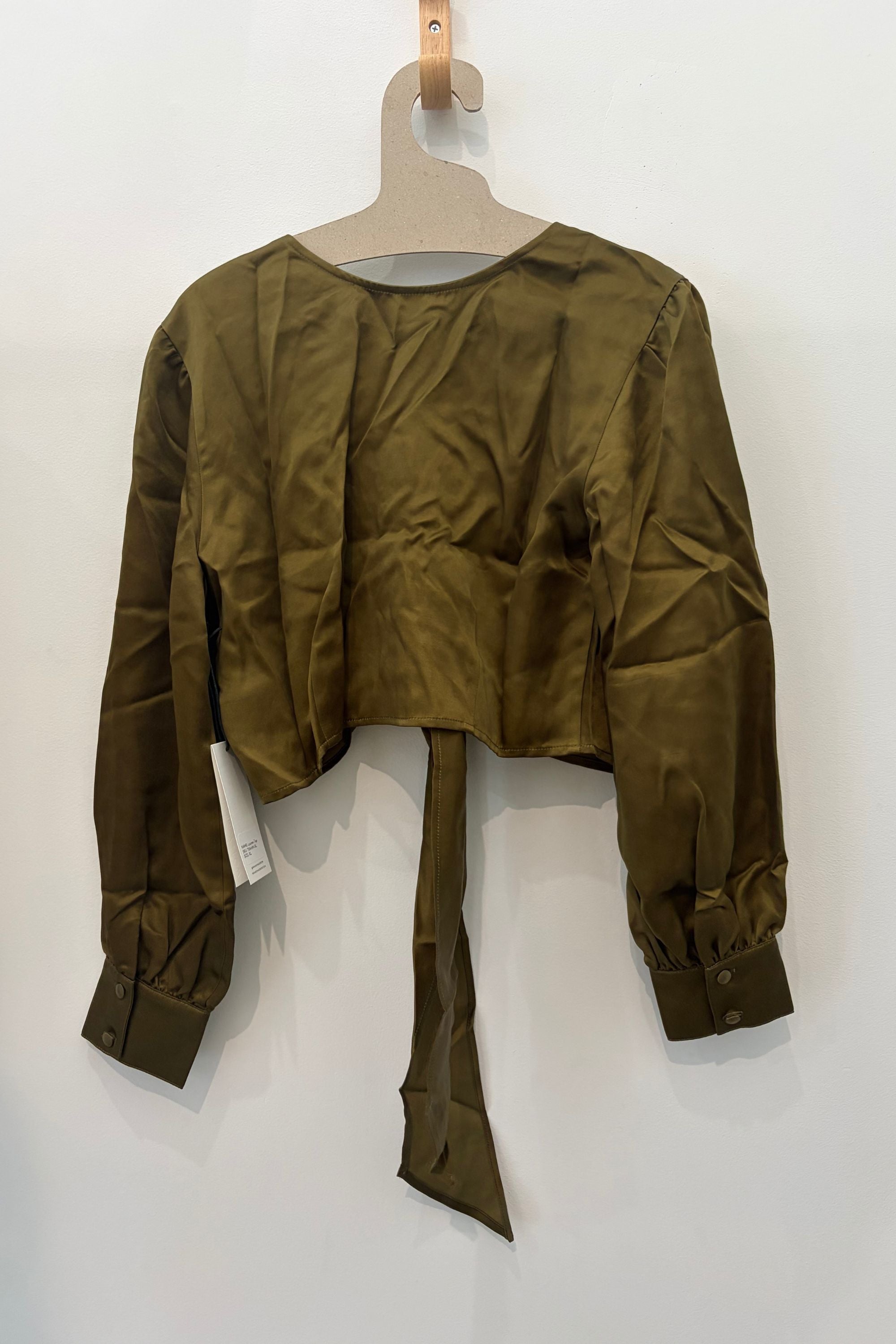 Sample Sale Lauren Top in Silky Hunter - Whimsy & Row
