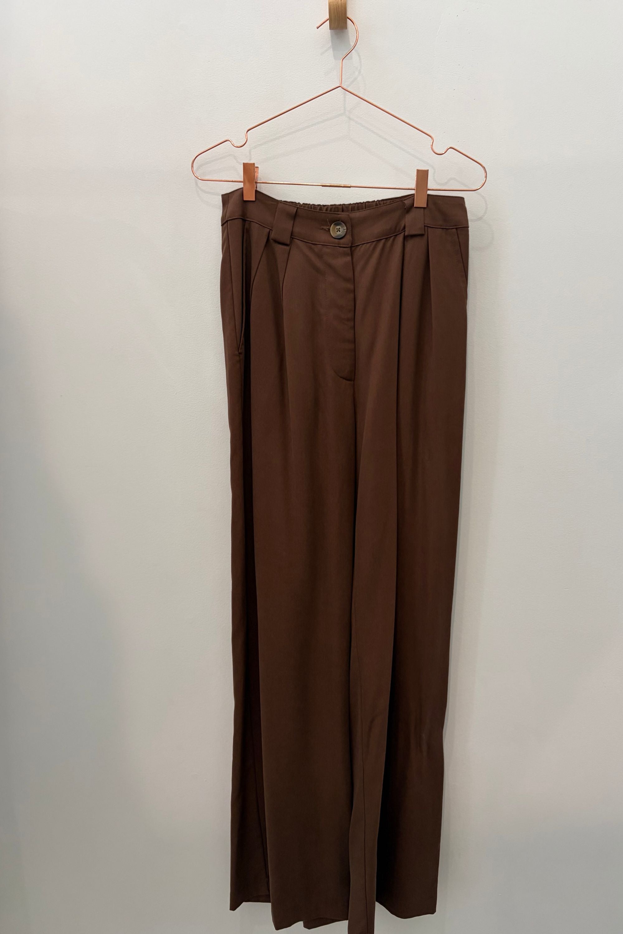 Sample Sale Leanna Pant in Chocolate - Whimsy & Row
