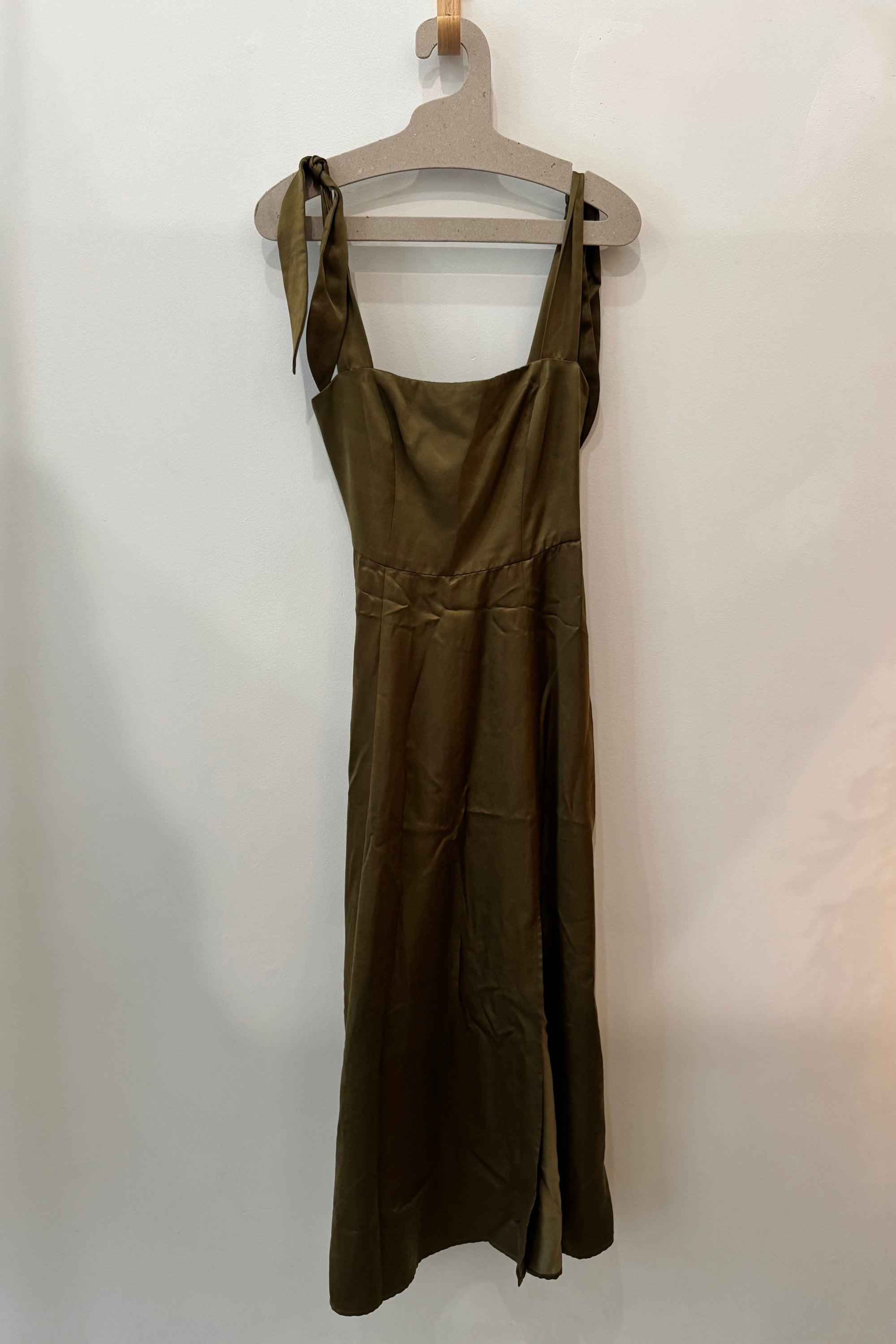 Sample Sale Danielle Dress in Hunter Green - Whimsy & Row