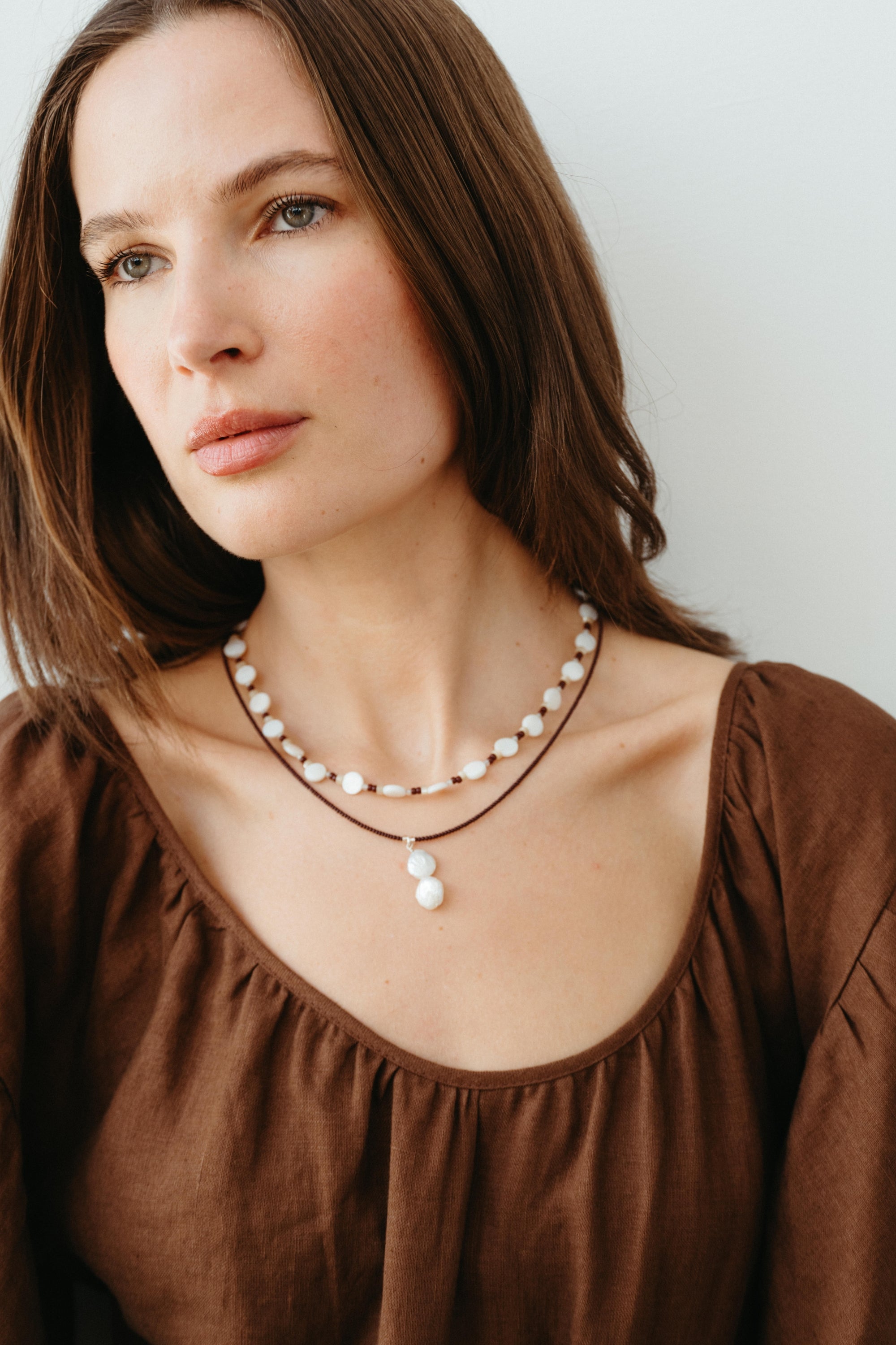 Sea + Pattern Pearl Drop Necklace in Espresso 20