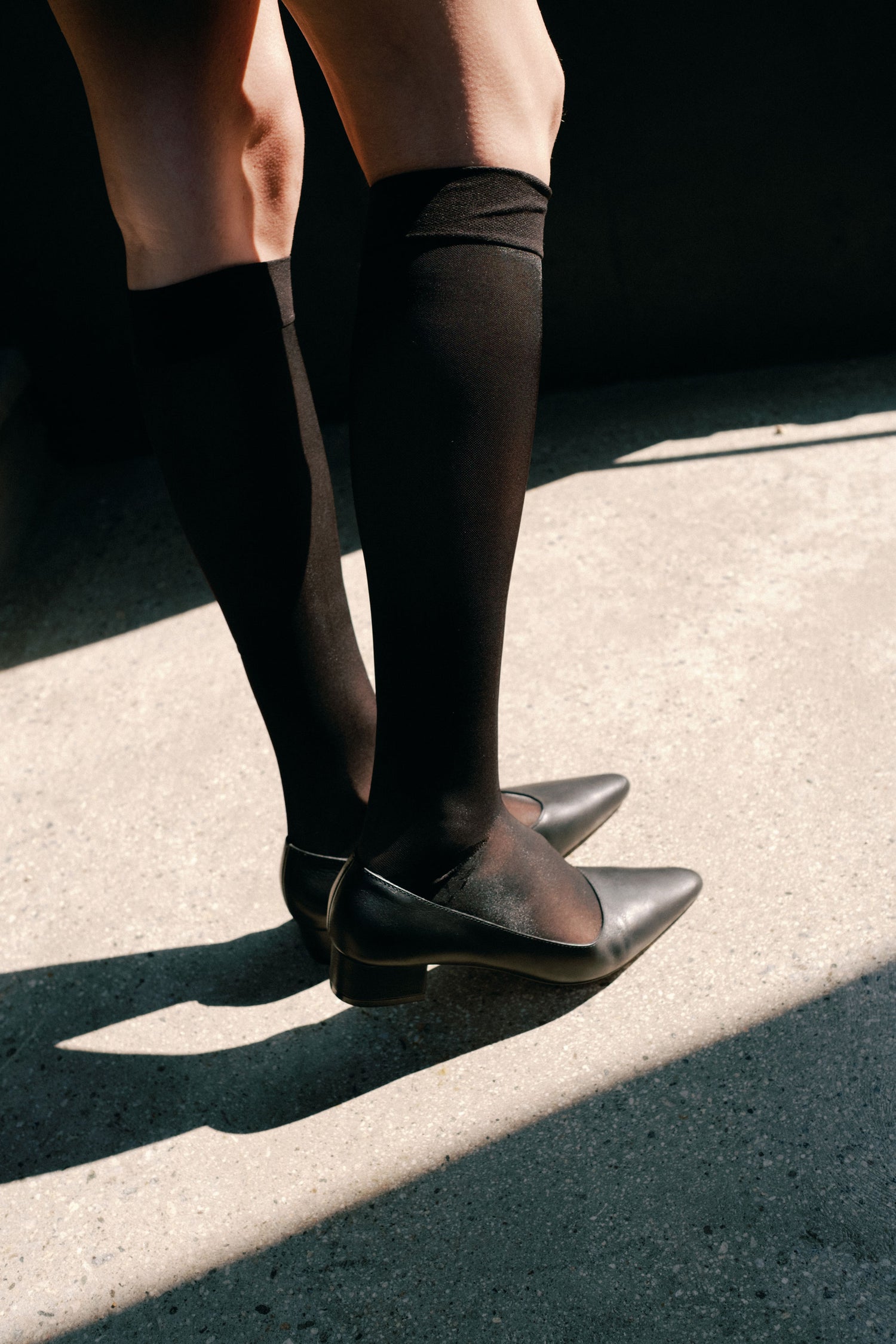 Intentionally Blank Traditional Heel in Black