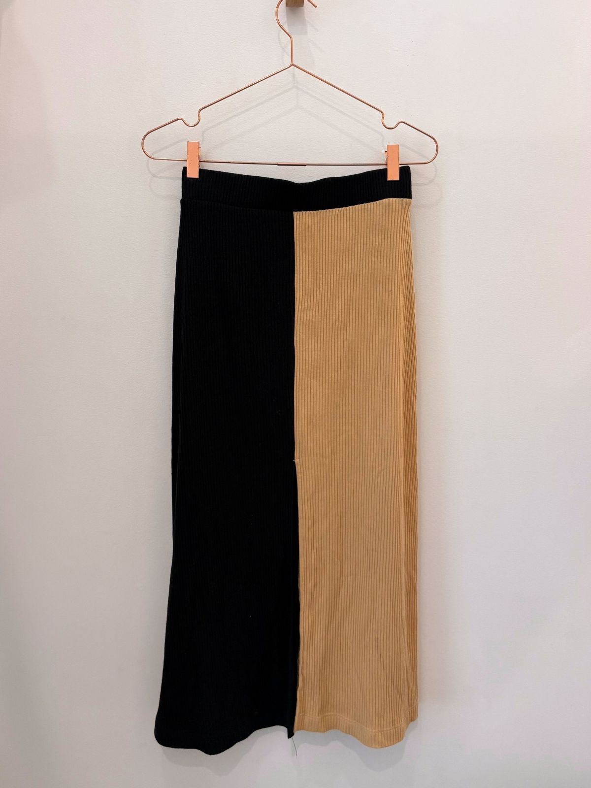 Sample Sale Finn Ribbed Skirt in Two Toned - Whimsy & Row