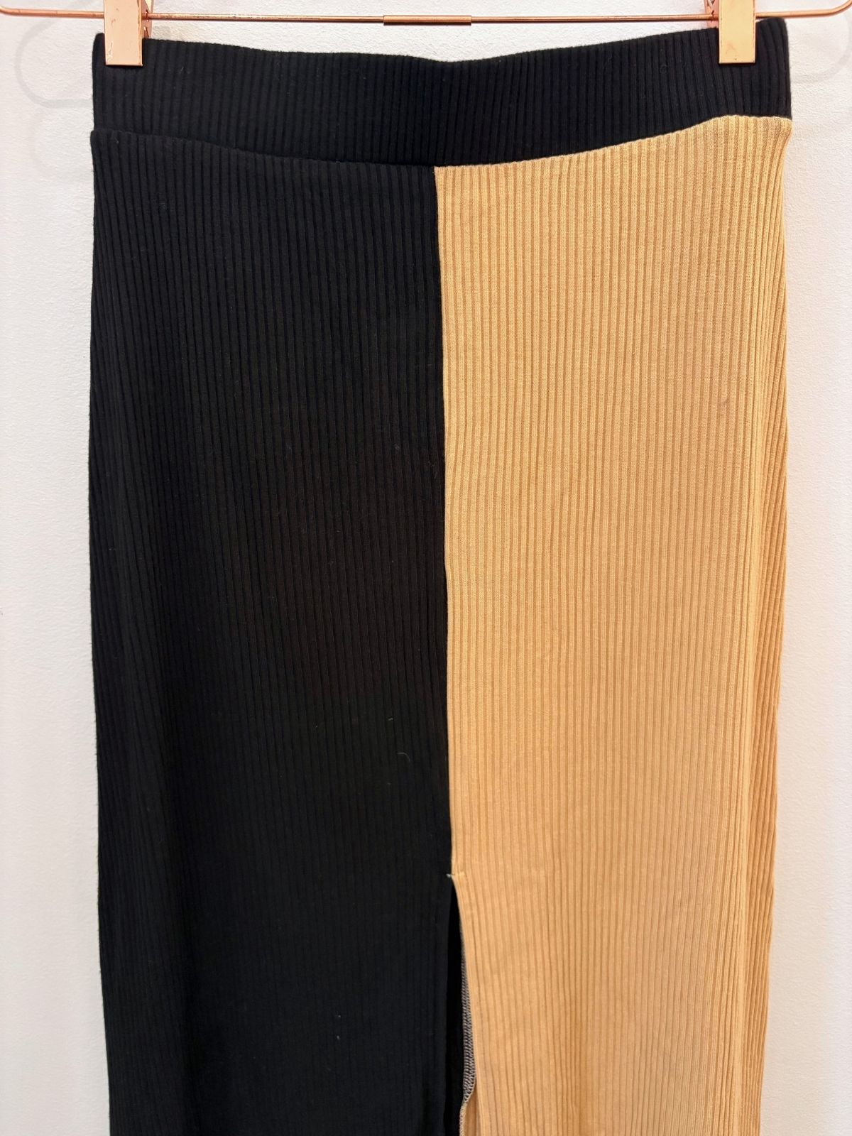 Sample Sale Finn Ribbed Skirt in Two Toned - Whimsy & Row