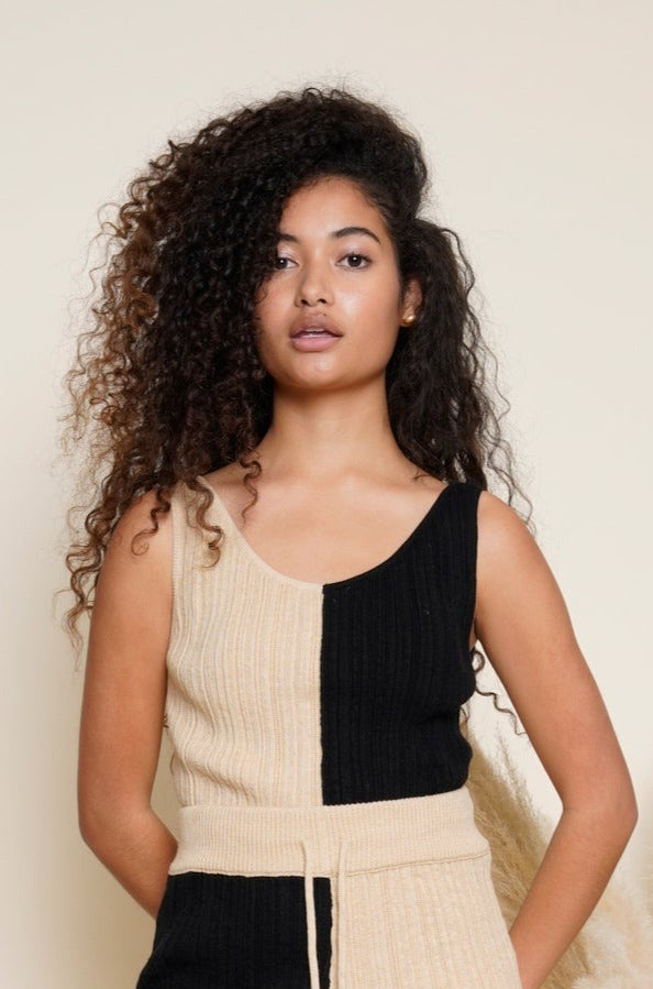 Sample Sale Ollie Top in Latte & Black