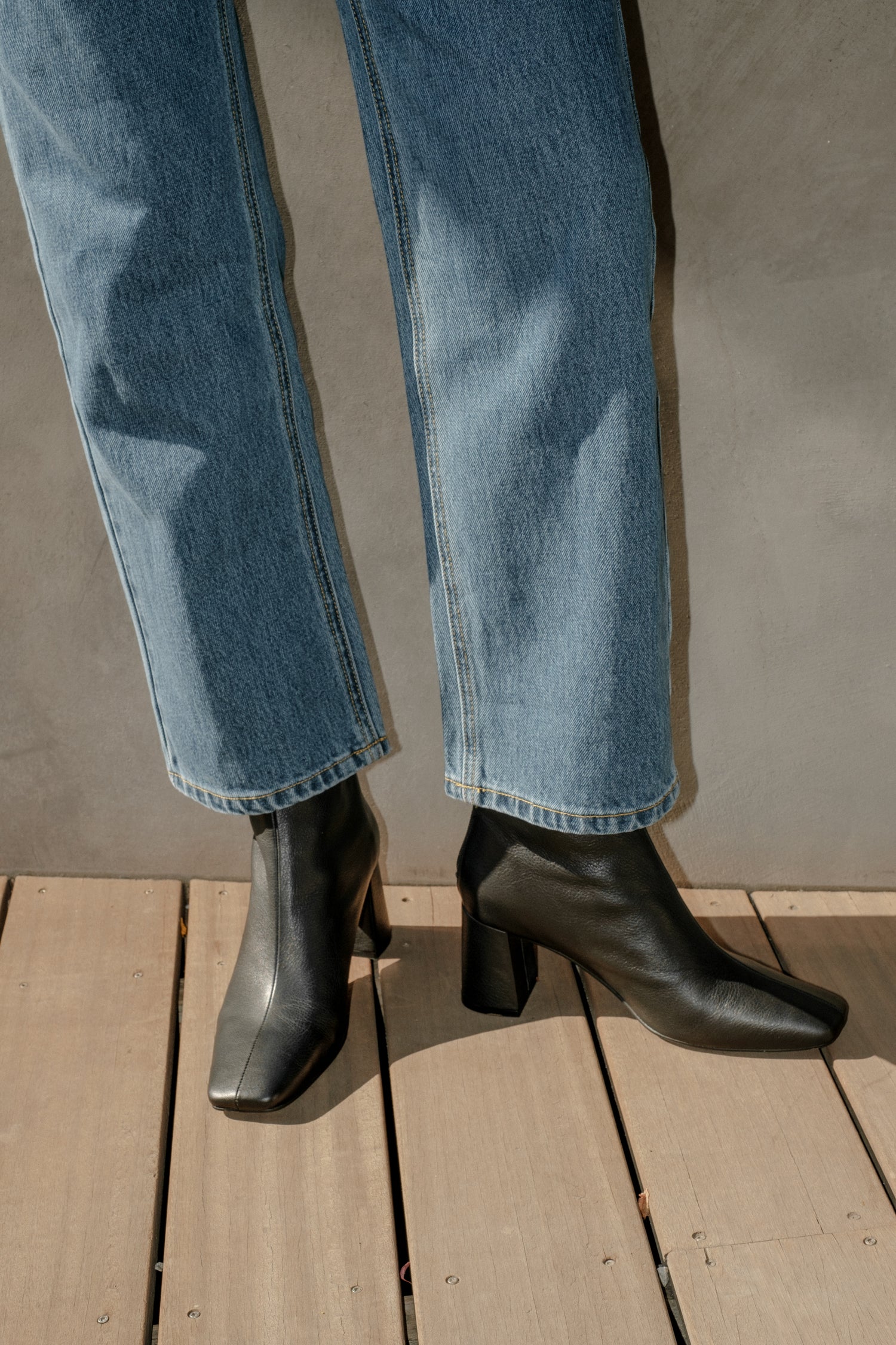Tabatha Leather Heeled Boot in Black