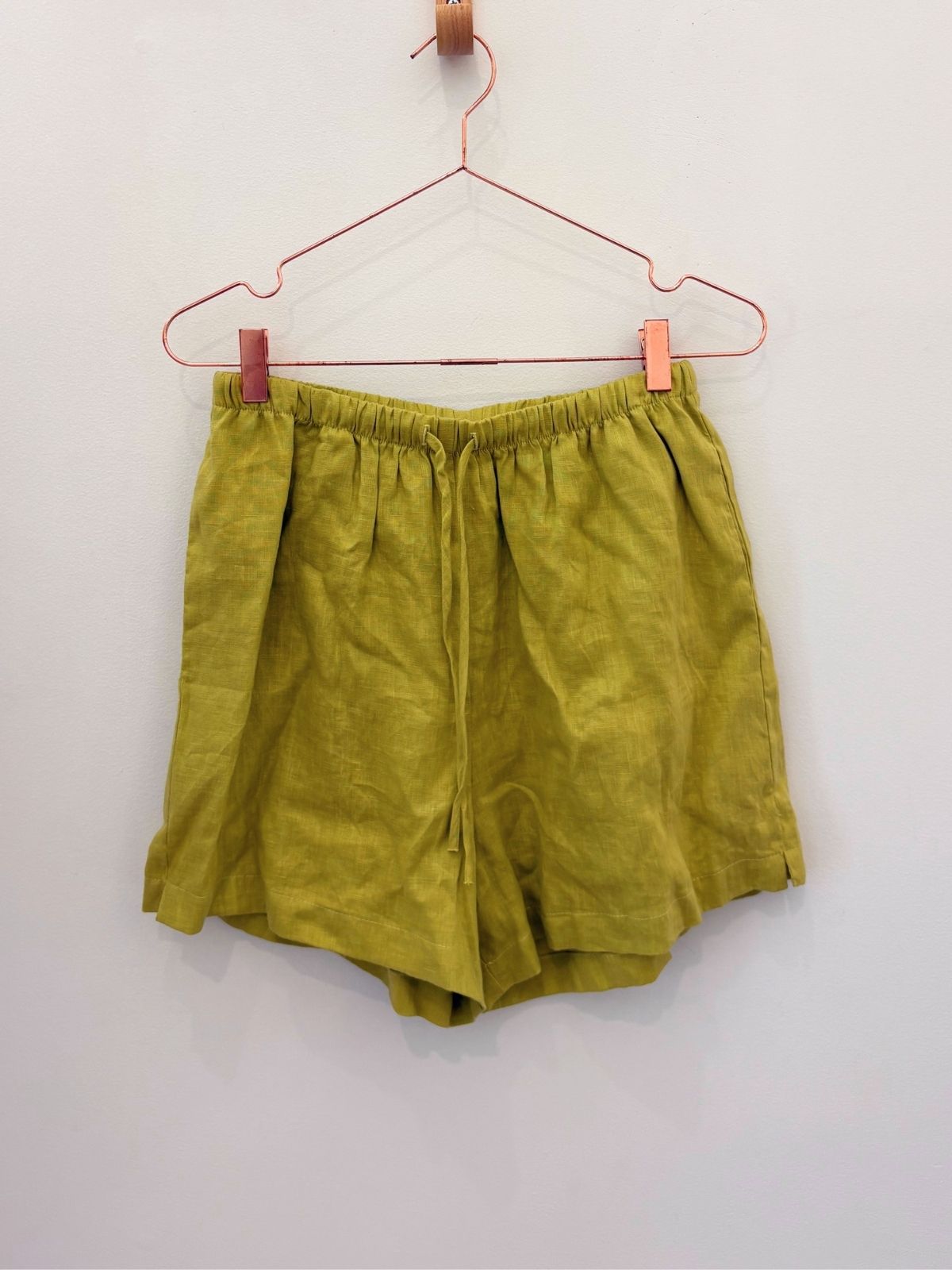 Sample Sale Allison Shorts in Lime Linen - Whimsy & Row