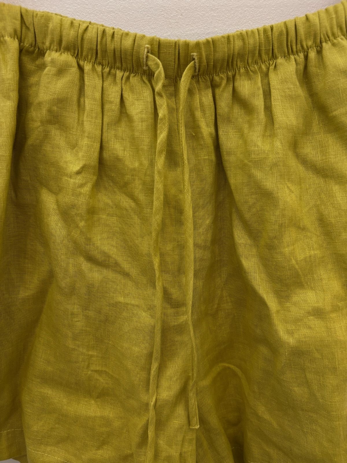 Sample Sale Allison Shorts in Lime Linen - Whimsy & Row