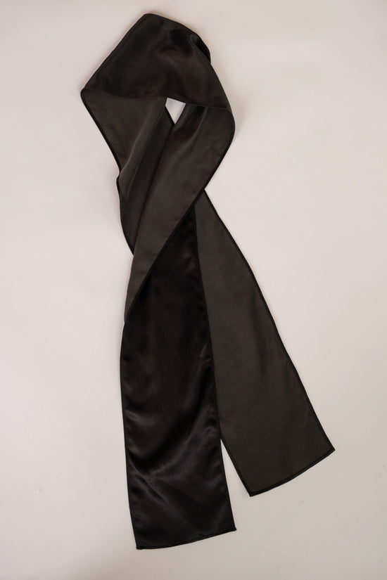 Sample Sale Sash in Silky Black - Whimsy & Row